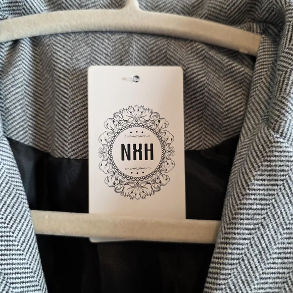 Elegant Gray Women's Blazer - Picture 5 of 9